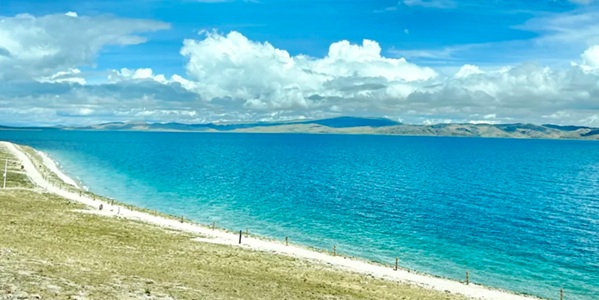 班戈县纳木错北岸