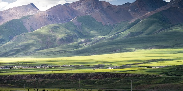 色尼区那曲草原