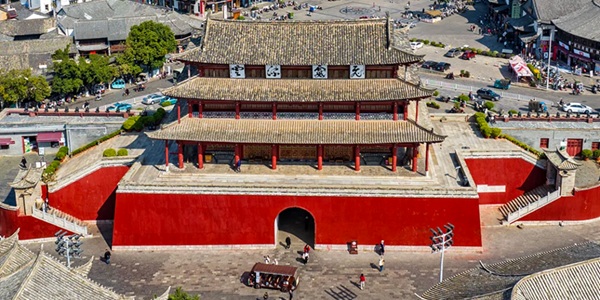 建水古城朝阳楼