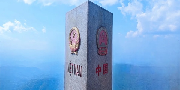 江城一眼望三国