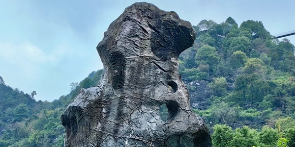 常山县三衢石林喀斯特地貌景观图