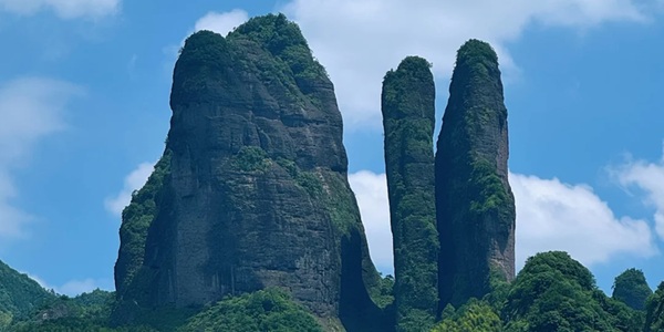 江山市江郎山三爿石全景图